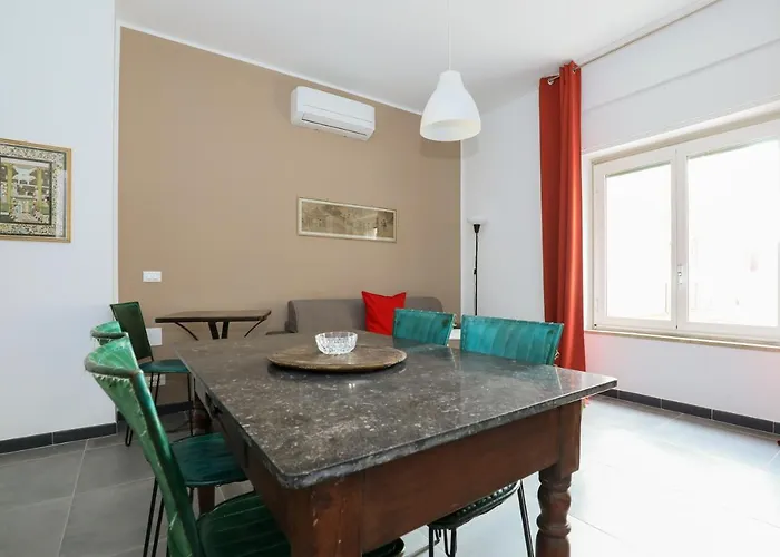 Centro Residenze Domus Sofiae 公寓 *