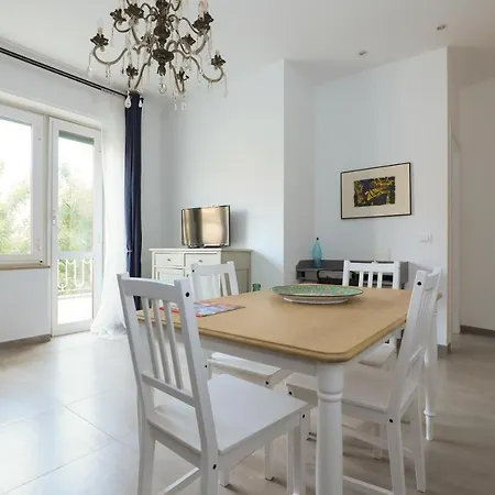 Daire Centro Residenze Domus Sofiae *