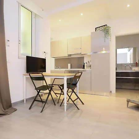 Centro Residenze Domus Sofiae Apartment Genoa
